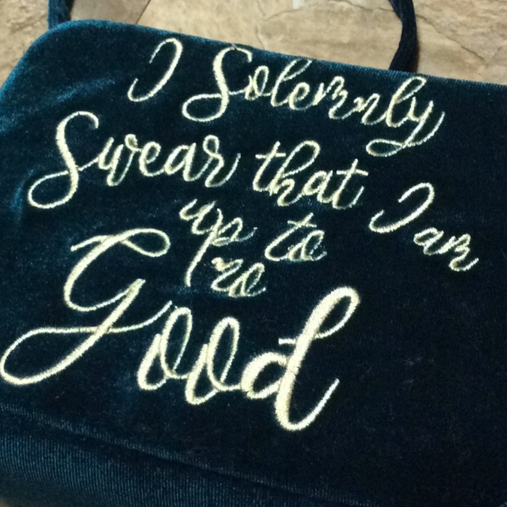 Harry Potter “I Solemnly Swear” green velour purse - Picture 3 of 7
